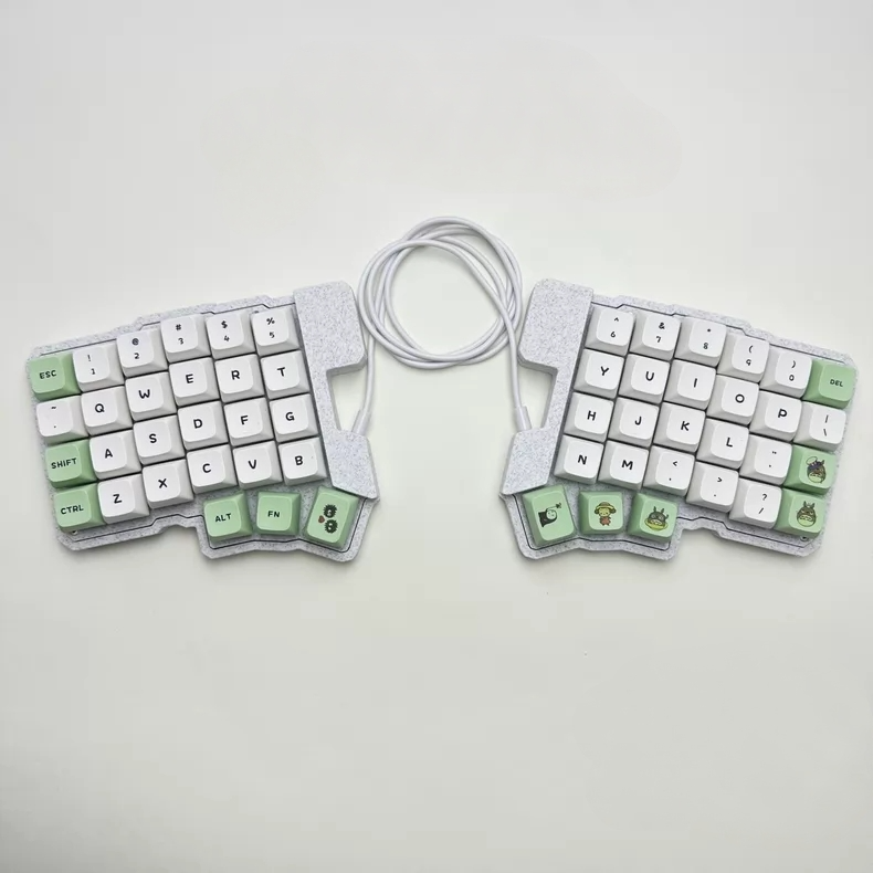 لوحة مفاتيح ميكانيكية سلكية من - مراجعة Desk Setup Programmer وسعره