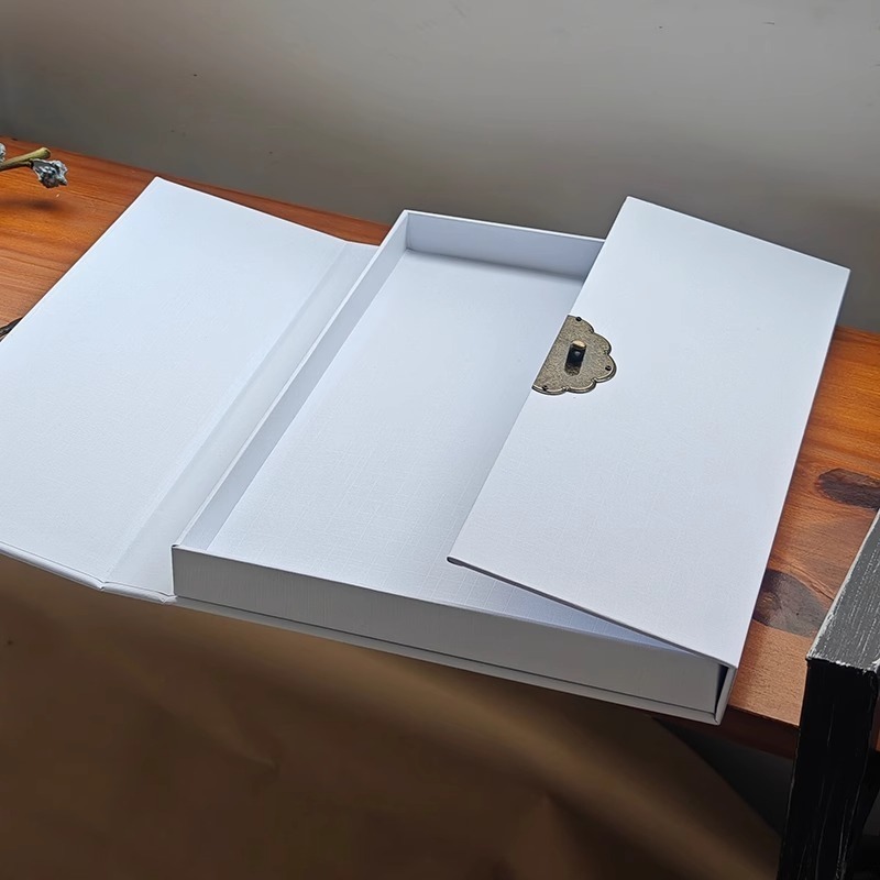 صندوق مجوهرات بقفل، تصميم بسيط - مراجعة Ring Binder Box وسعره