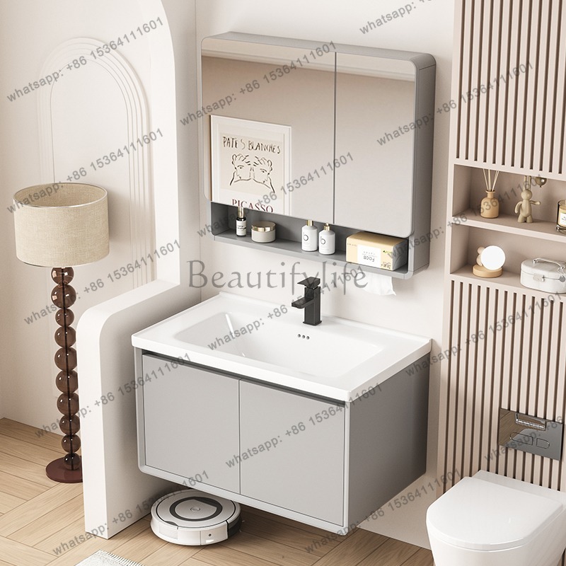 مكتب استقبال خشبي بتصميم حديث  - مراجعة Desk Setup Designer وسعره