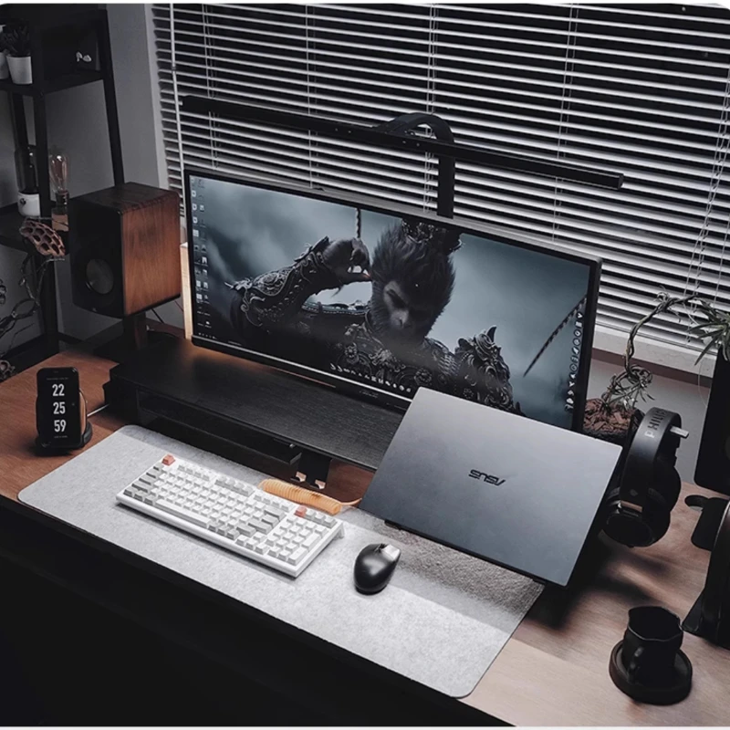 حامل شاشة معياري من خشب الجوز  - مراجعة Desk Setup Monitor And Laptop وسعره