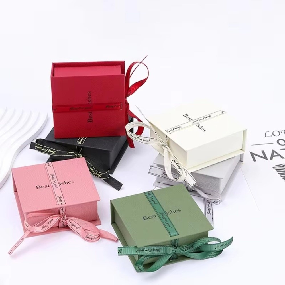 صندوق مجوهرات محمول أنيق وفاخر - مراجعة Ring Binder Box وسعره
