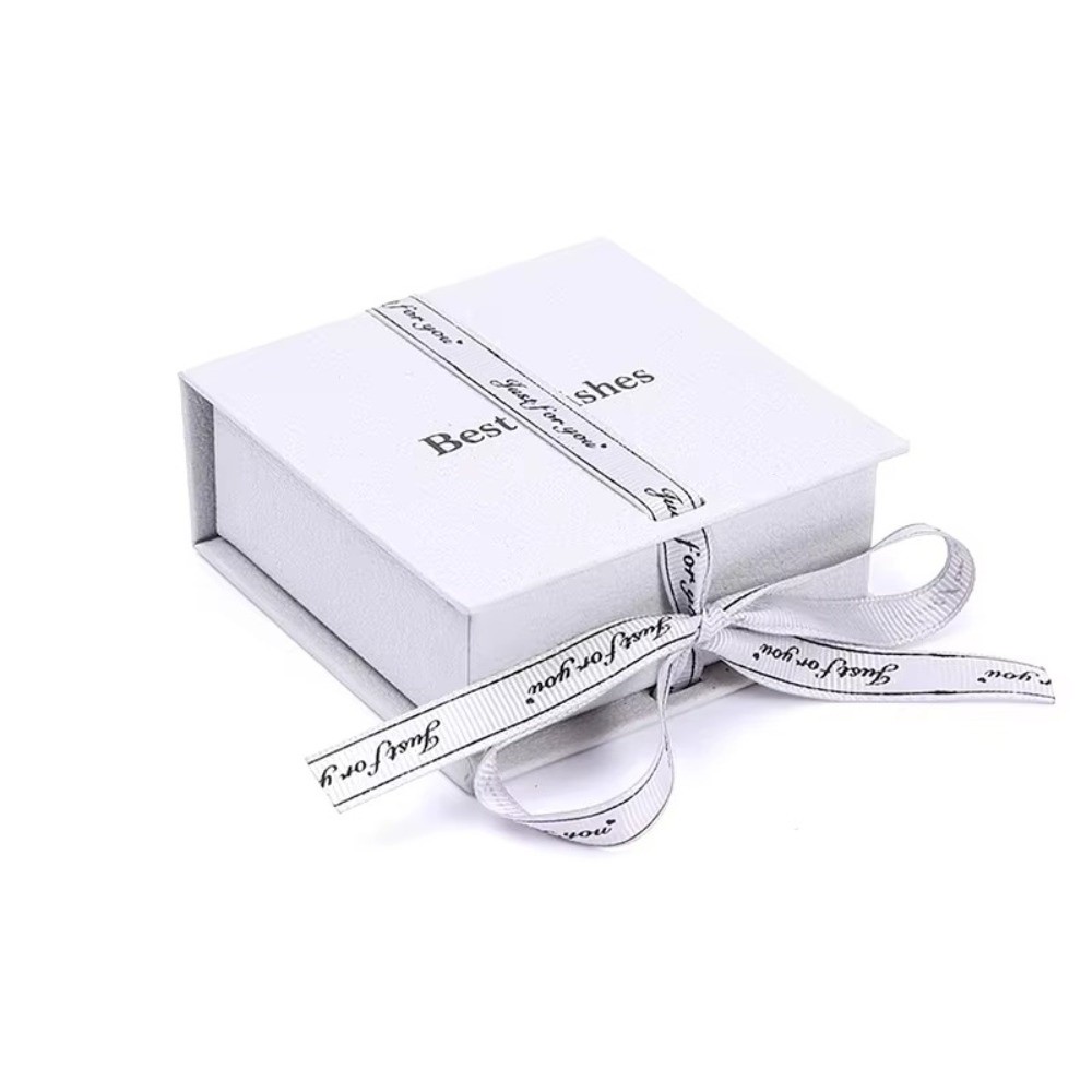 صندوق مجوهرات محمول أنيق وفاخر - مراجعة Ring Binder Box وسعره